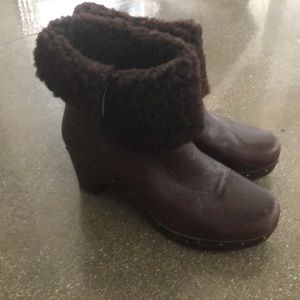 UGG clog boots